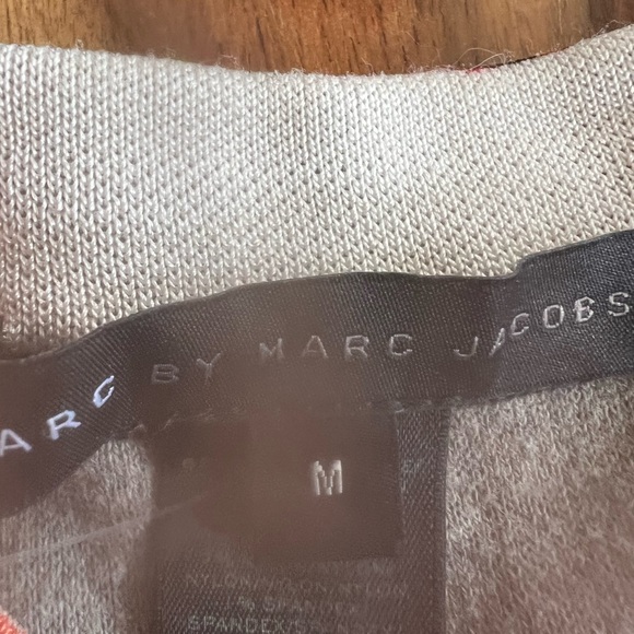 Marc by Marc Jacob size M in like new condition - Picture 5 of 7